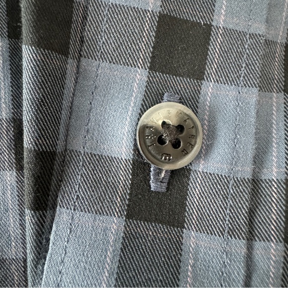 Travis Mathew Short Sleeve Button Shirt: xxl - Picture 8 of 8